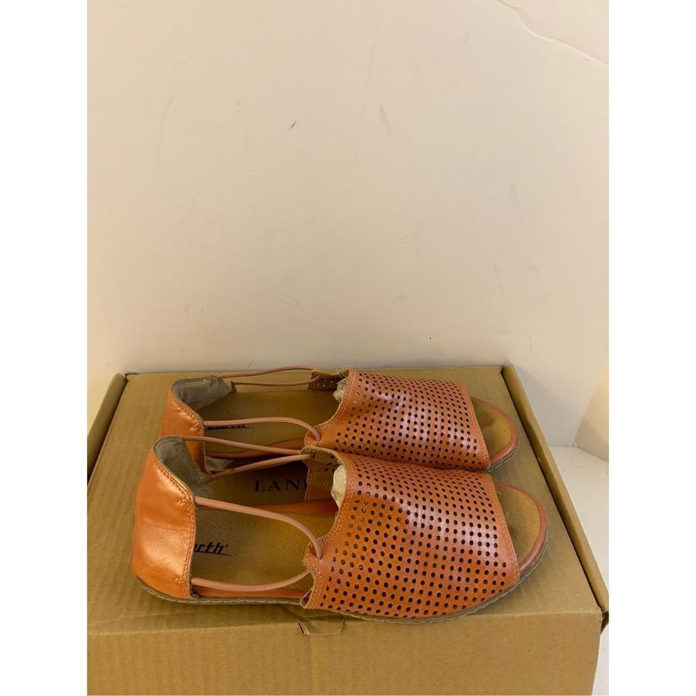 Earth Origins 9.5 sandals‎ Shelly orange  shoes